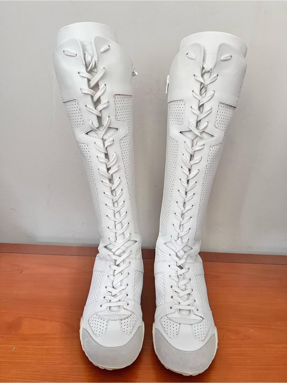 2017 Christian Dior Spring RTW J’Adior Knee High Sneakers Wrestling style Sz 38 - Picture 3 of 14